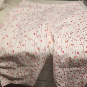 Kim Roger's Size 18 butterfly capris